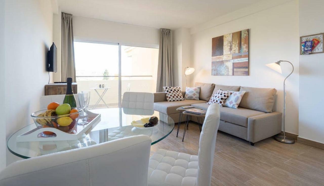 Apartment Club Playa Flores Torremolinos Bagian luar foto