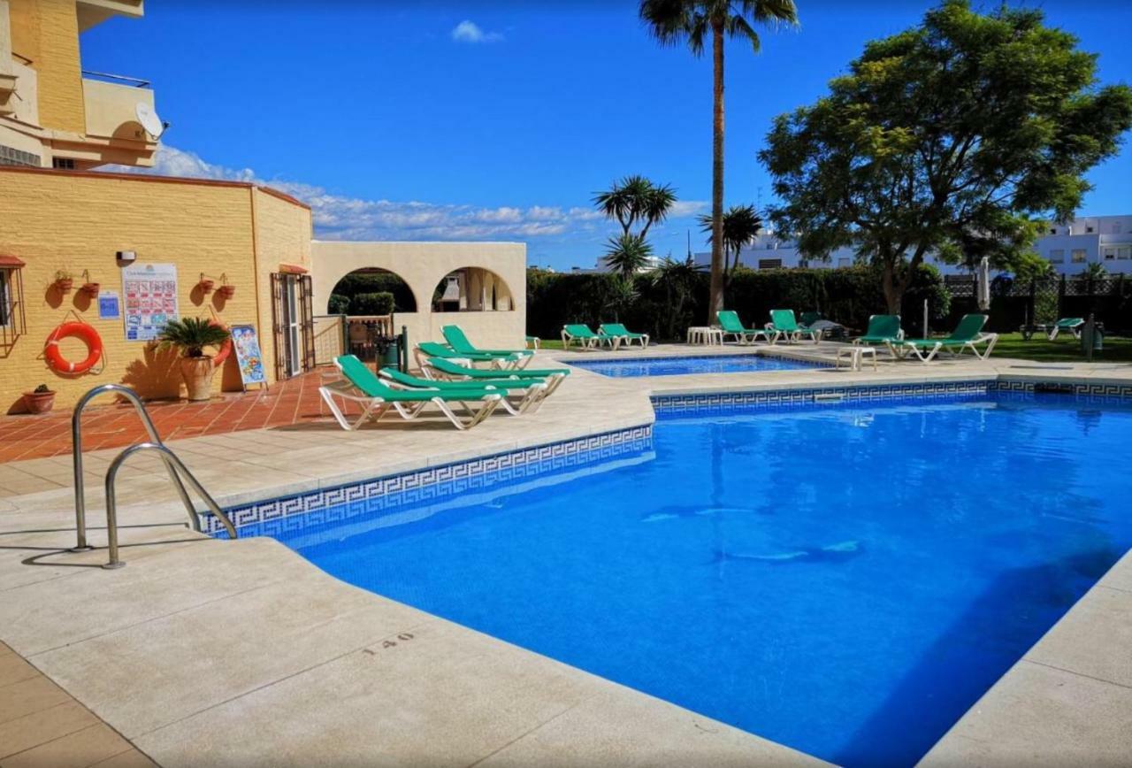 Apartment Club Playa Flores Torremolinos Bagian luar foto